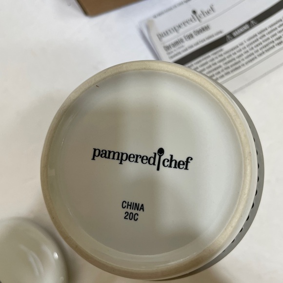 PAMPERED CHEF CERAMIC‎ EGG COOKER - Picture 6 of 6